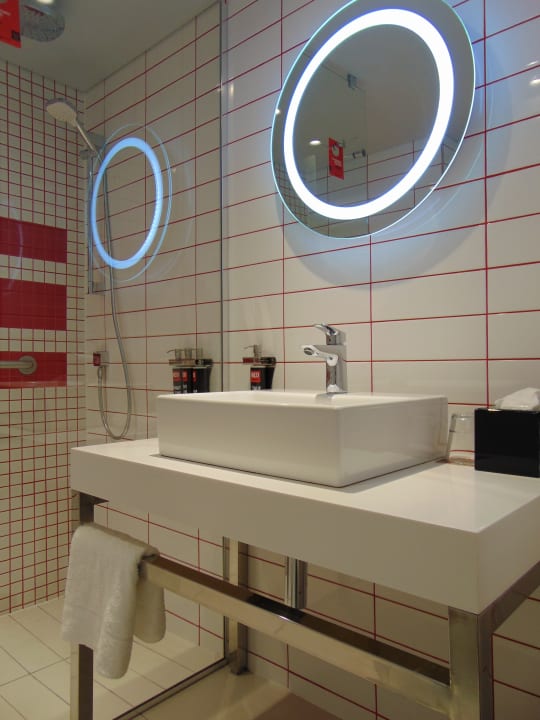 Zimmer Radisson RED Cape Town