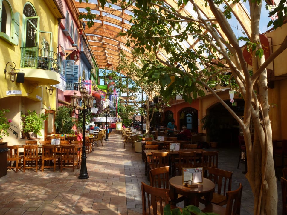 Die Futtermeile Center Parcs Park Nordseeküste