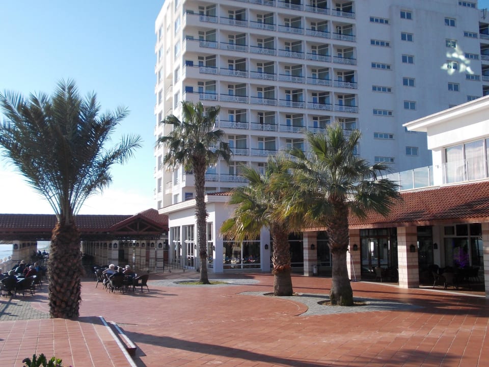 Blick auf das Hotel Salamis Bay Conti Resort Hotel & Casino
