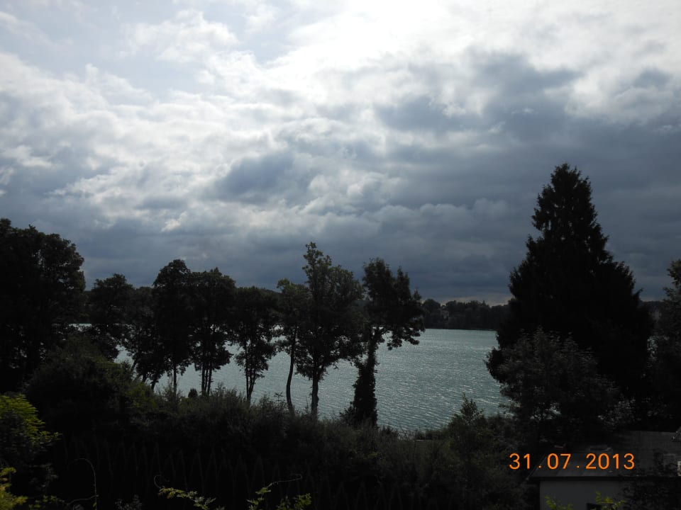 Von der oberen Terrasse Hotel Johst am See Bollersdorf