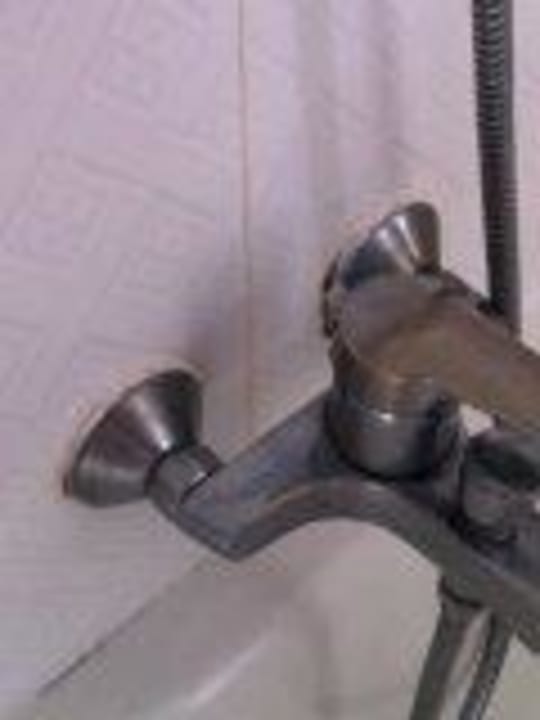 Verrostet, Anschlüsse Pfusch Hotel El Duque