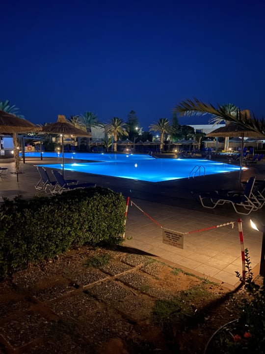 Pool Anissa Beach & Village