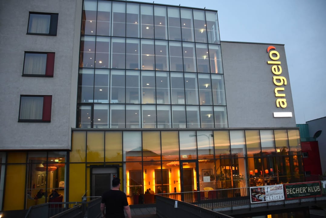 Moderne Fassade Vienna House Easy Pilsen