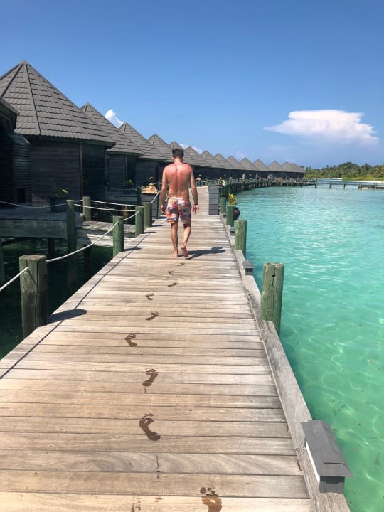 Strand Kuredu Island Resort & Spa