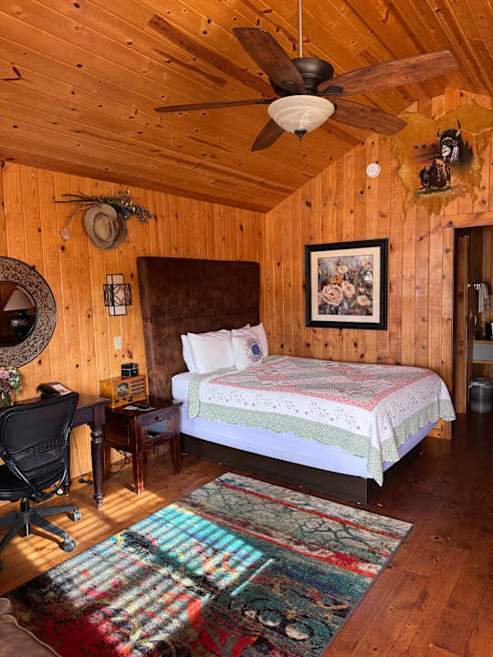 Zimmer Desert Rose Inn