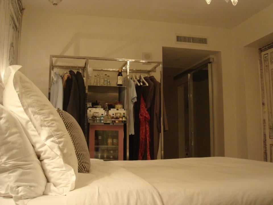 Superior Ocean View King SLS Hotel South Beach