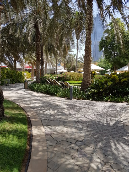 Gartenanlage Sheraton Hotel & Resort Abu Dhabi