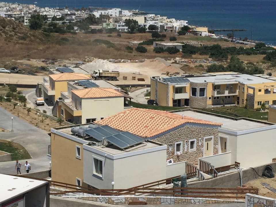 Blick über die Anlage 09.07.15 Grand Blue Beach Hotel