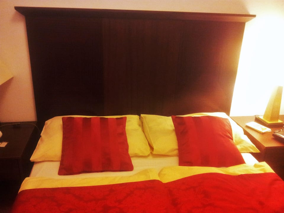 Bett, Matratze etwas weich Pension Český Statek