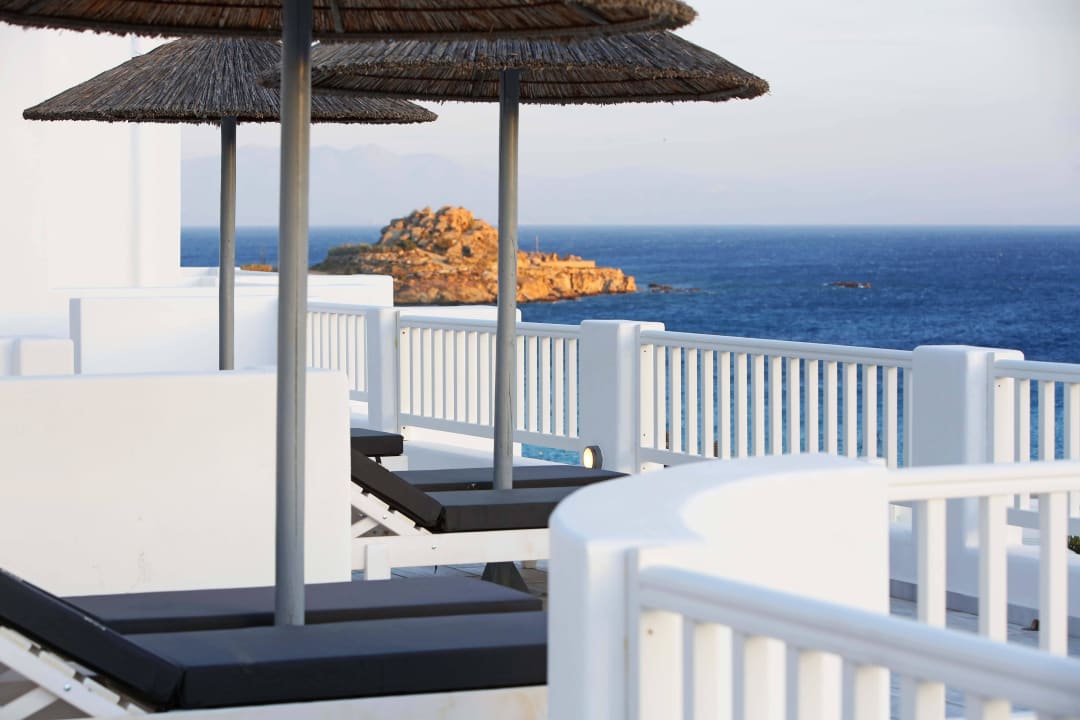 Sea view balkonies George Hotel