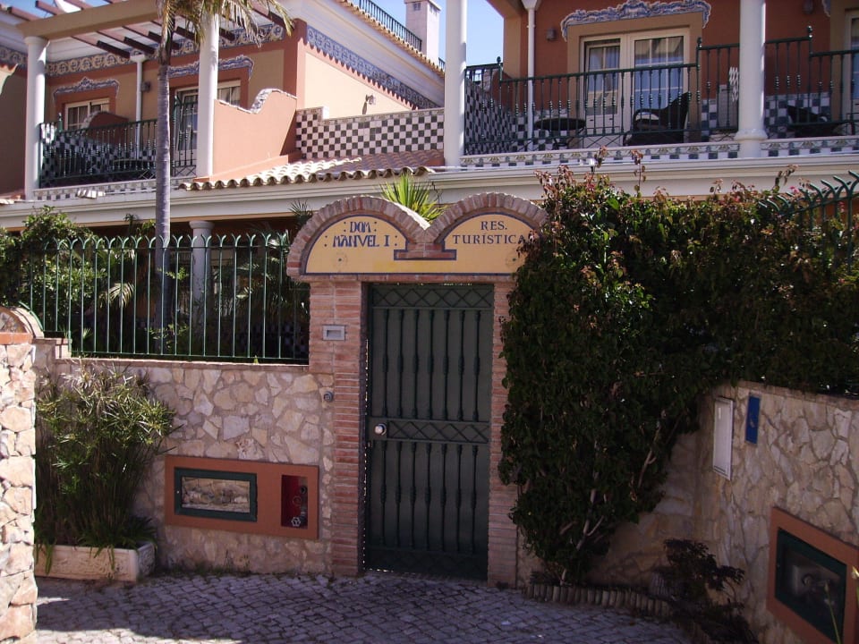 Hinteransicht Haus 1 Charming Residence Dom Manuel I - Adults only