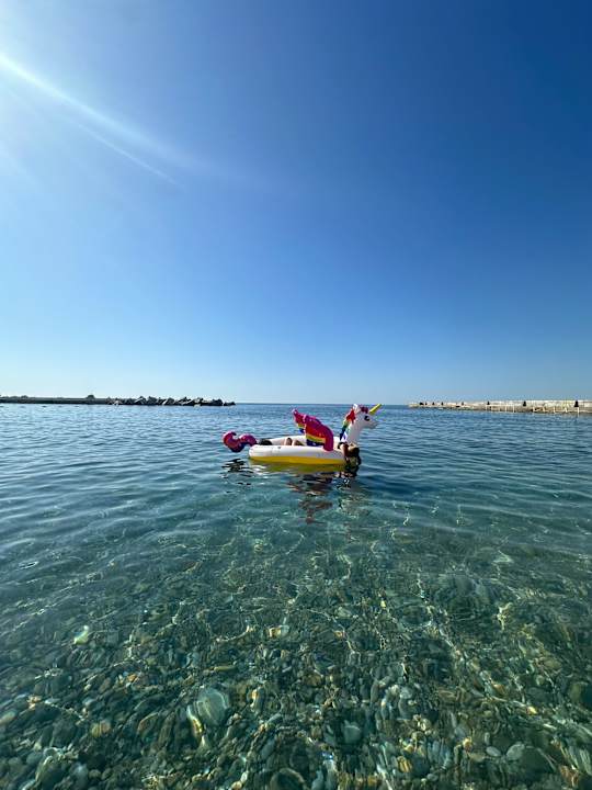 Strand Rubi Platinum Sign