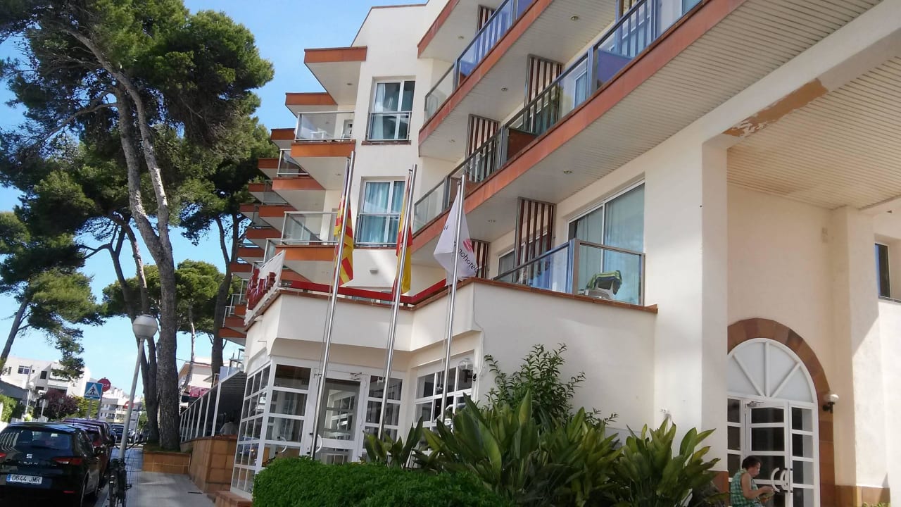 Eingang Hotel Clumba