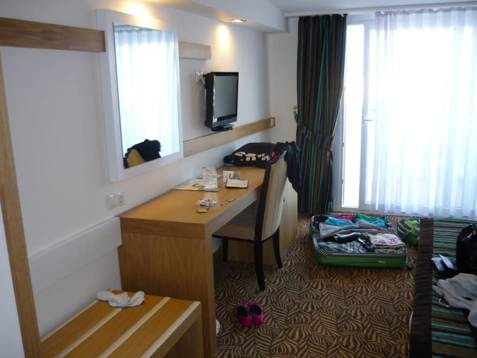 Modern renoviert mit Flatscreen Saphir Hotel & Villas