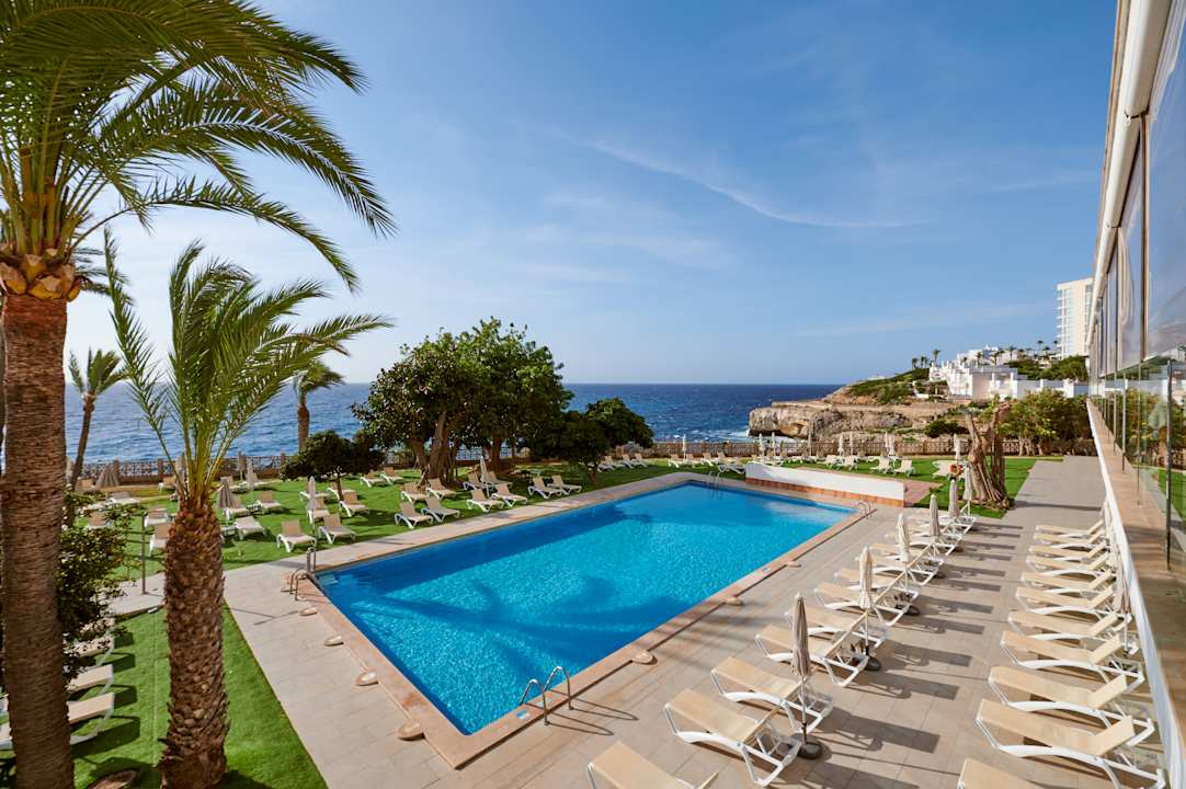 Pool Alua Calas de Mallorca Resort