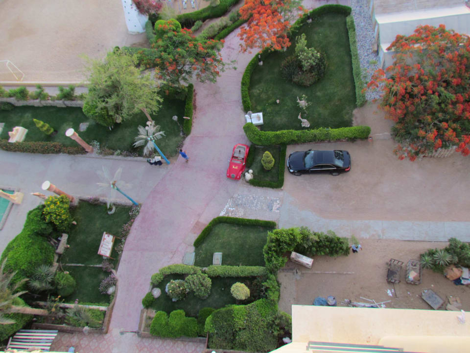 Територия King Tut Resort