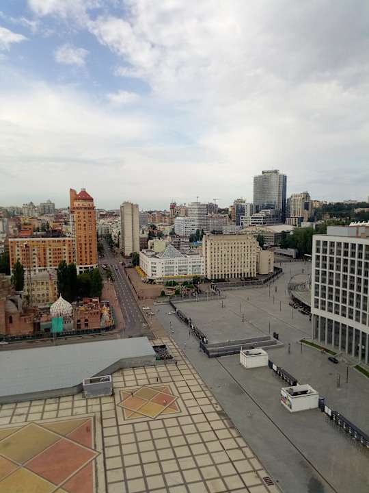 Ausblick Park Inn by Radisson Kyiv Troyitska