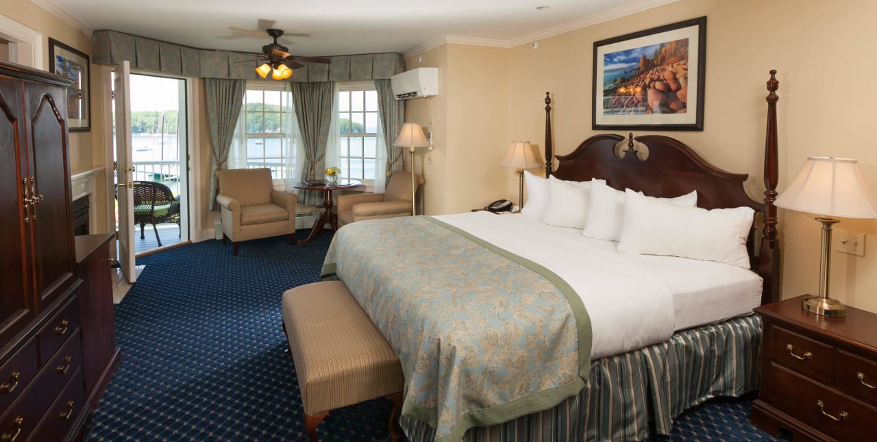 Main Inn King with Bay View Bar Harbor Inn Hotel