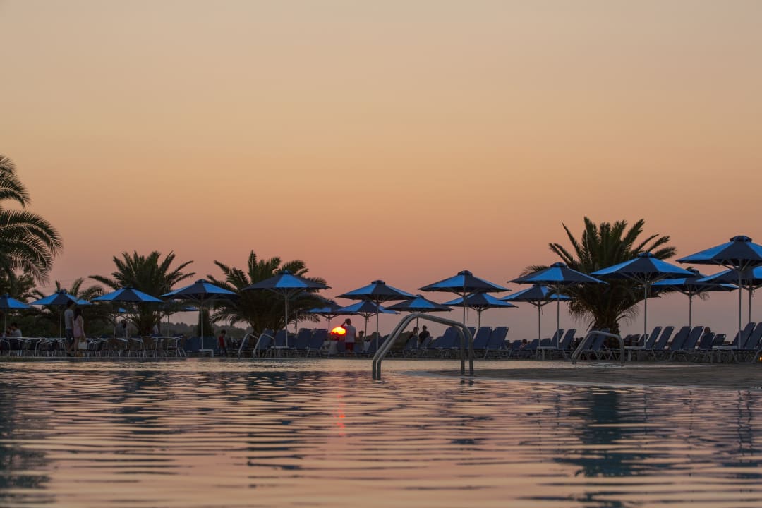 Pool Hotel Mareblue Beach