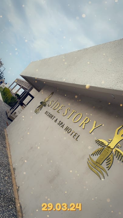 Strand Side Story Resort & Spa