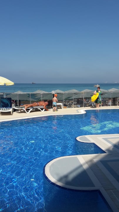 Pool Aska Hotel Just in Beach