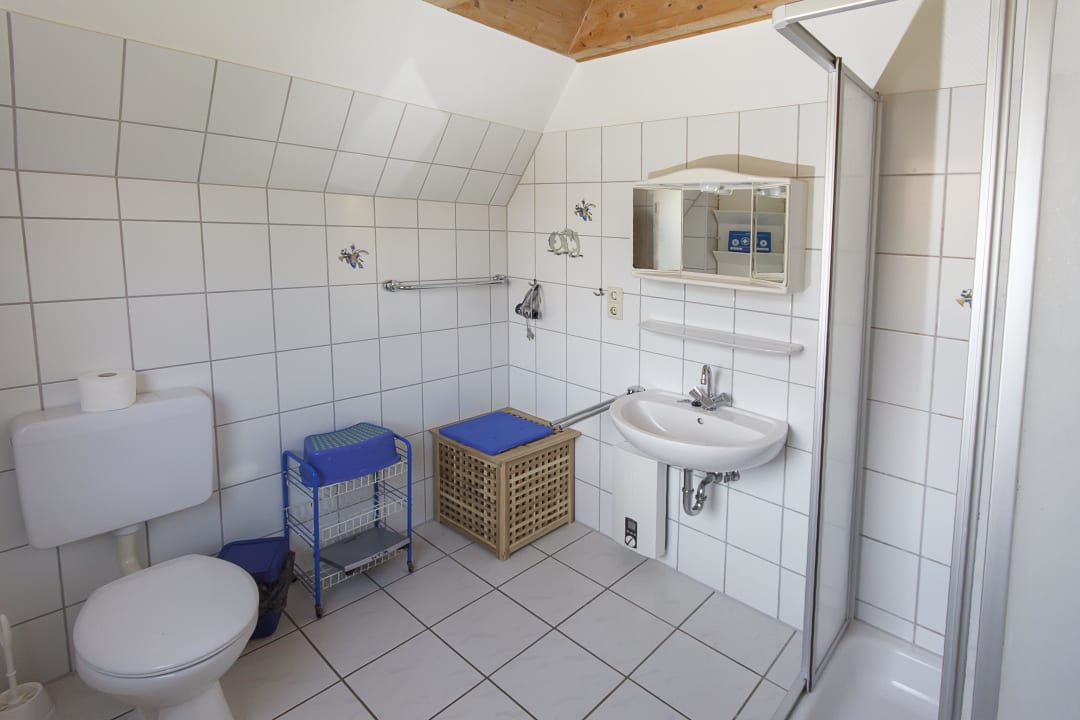 Beispiel Duschbad/WC Cuxland Ferienpark & Hotel Nordseebad Dorum