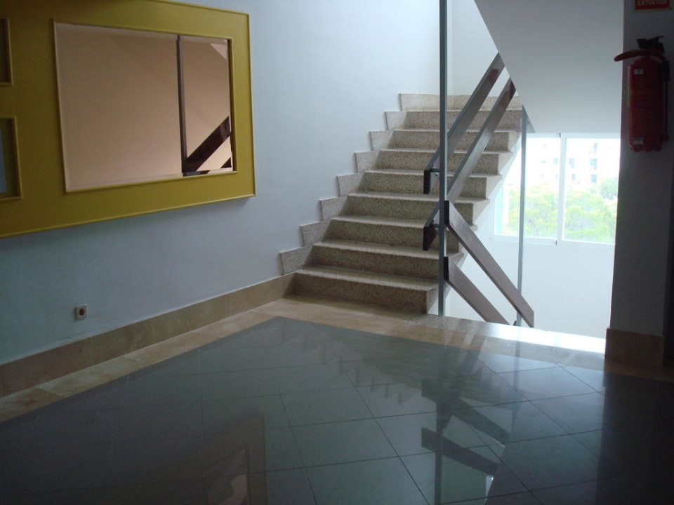 7. Stock Hotel Timor