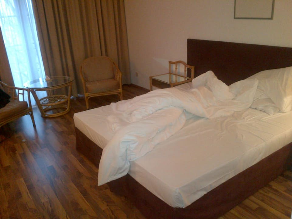 Bett Eventhotel Pyramide