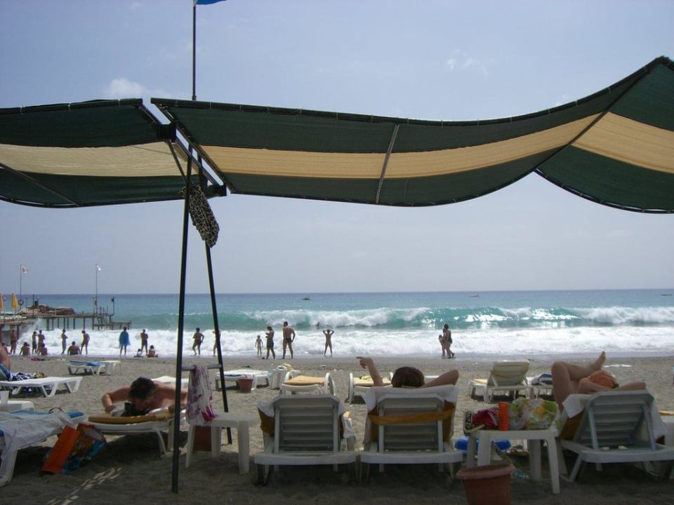 Wellengang Senza Sunset Beach Hotel