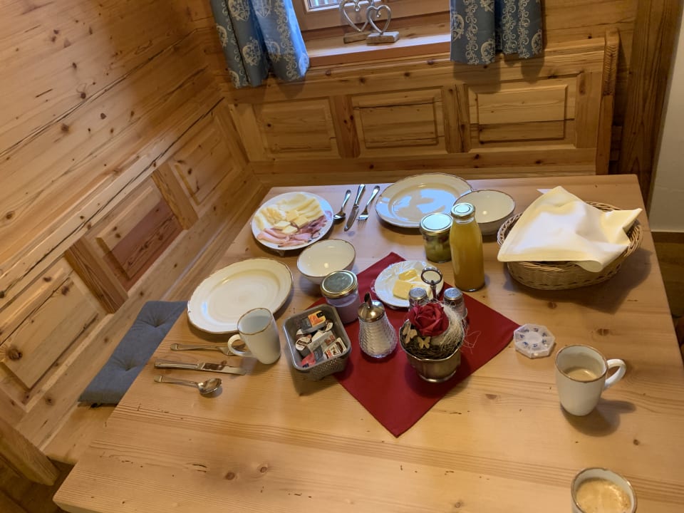 Zimmer Riederin Hotel & Chalets