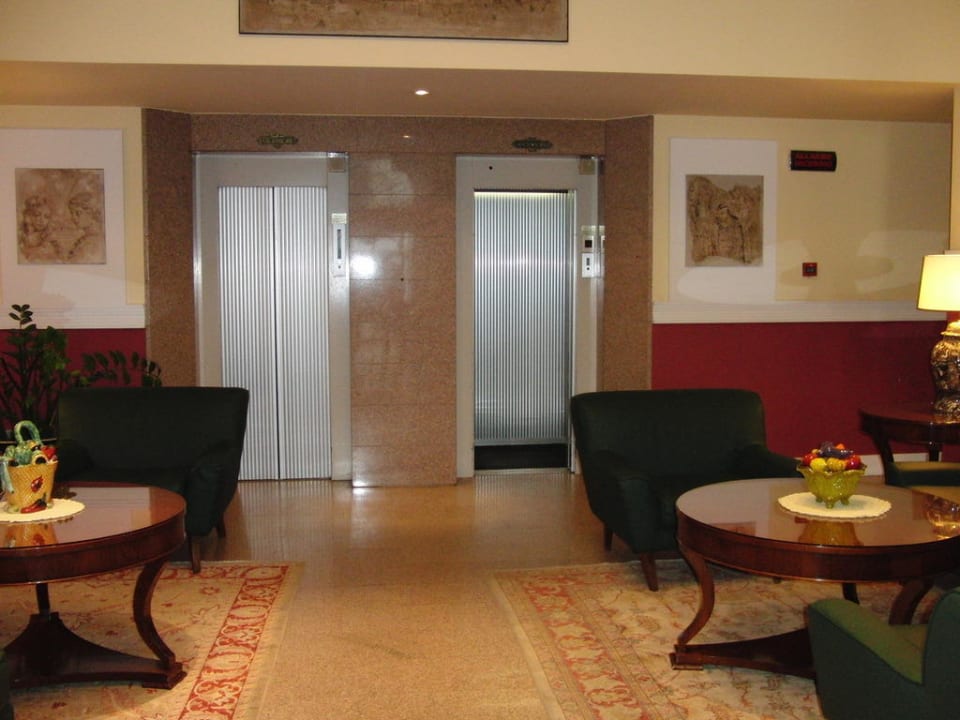 Lift zu den Zimmern Hotel Gran Duca di York