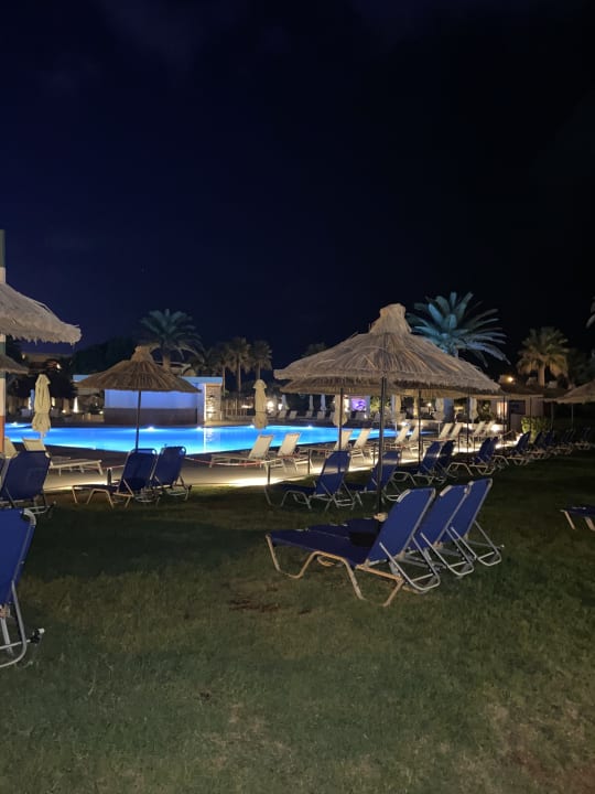 Pool Anissa Beach & Village