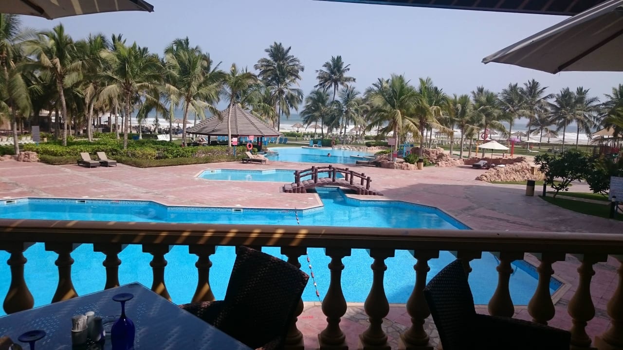 Crowne Plaza Poollandschaft Crowne Plaza Salalah