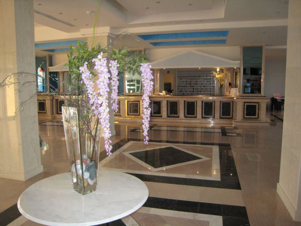 Eingangsereich Kresten Palace Hotel