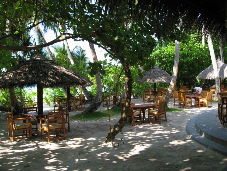 Main-Bar Filitheyo Island Resort