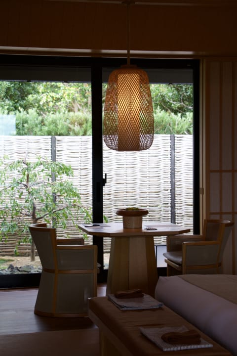Zimmer Amanemu