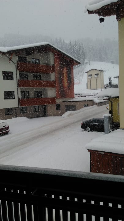 Blick vom Balkon Alpina Wagrain