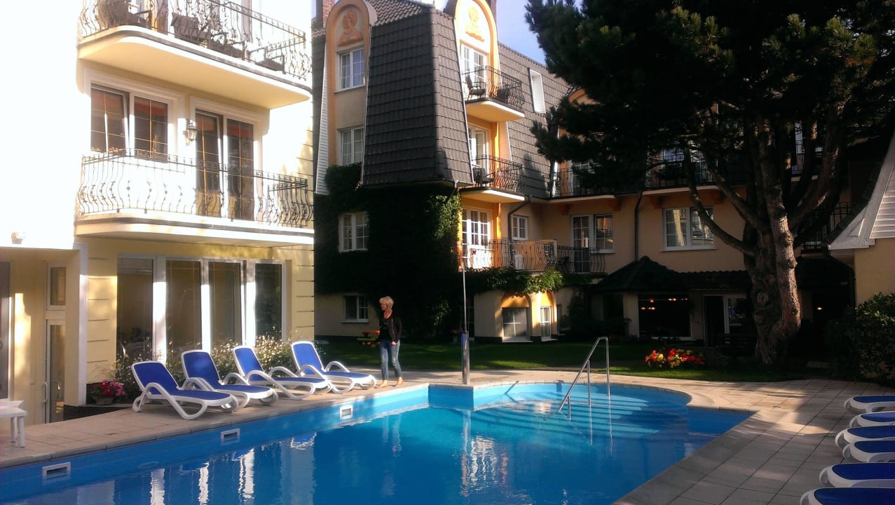 Ruhe und Entspannung am Pool Villa Sedina