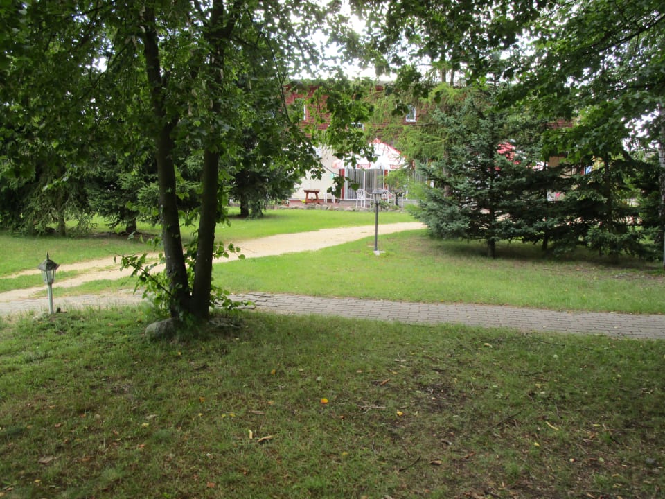 Gartenanlage Center Hotel Bronkow