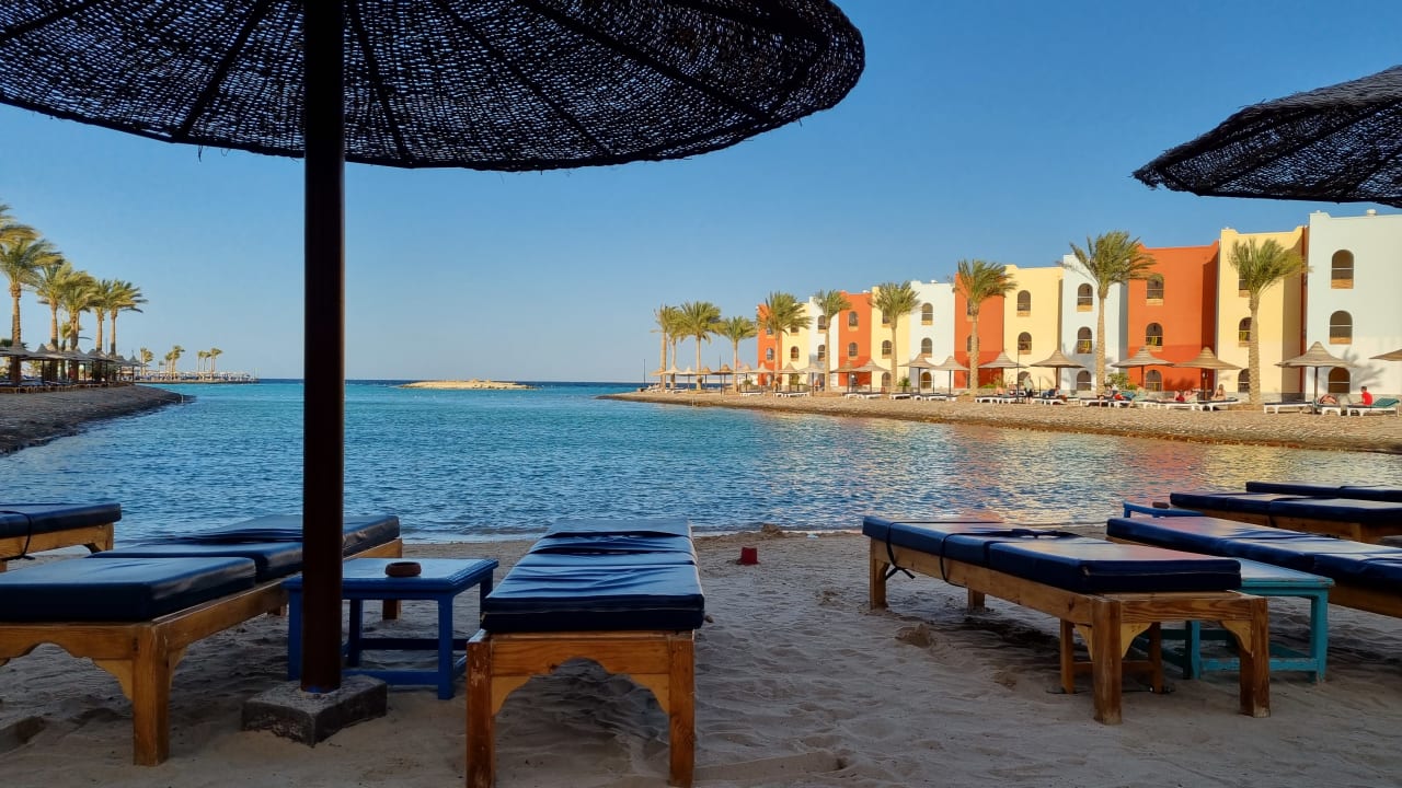 Strand Arabia Azur Resort