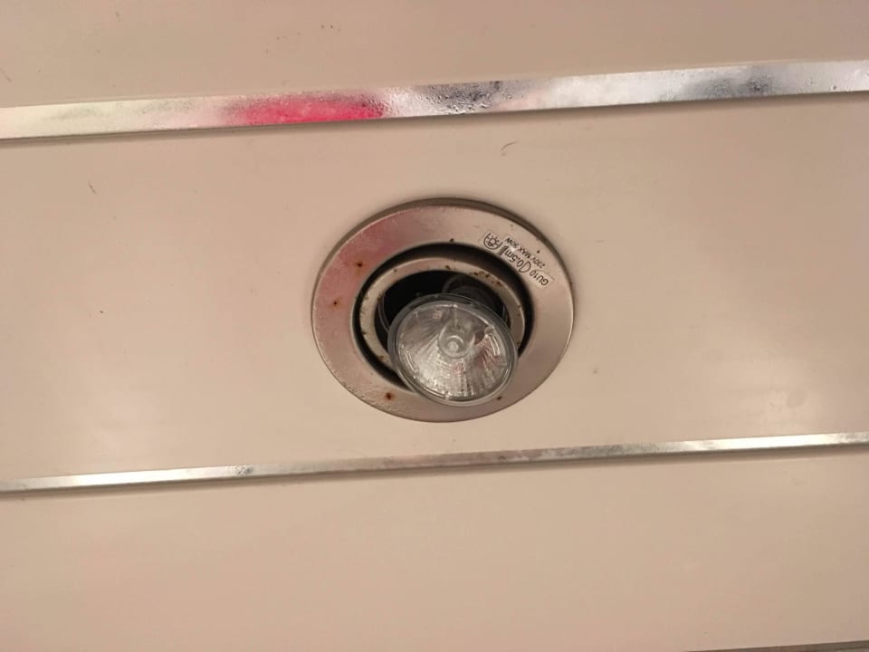 Defekte Lampe im Bad EuroParcs Zuiderzee