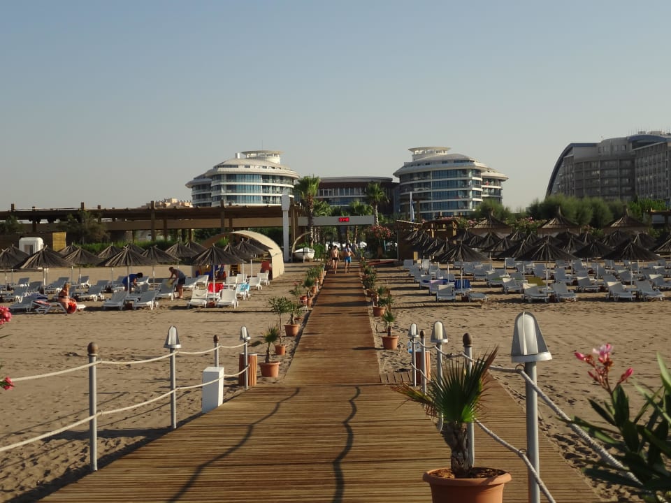 Hotel vom Strand aus Hotel Baia Lara