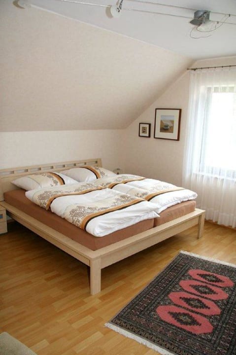 Schlafzimmer Ferienwohnung Bad Pyrmont - Eichenborn
