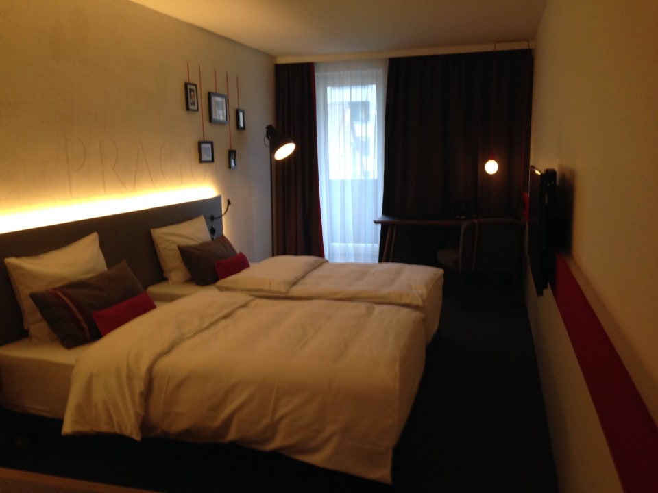 Zimmer Hotel PULSE8