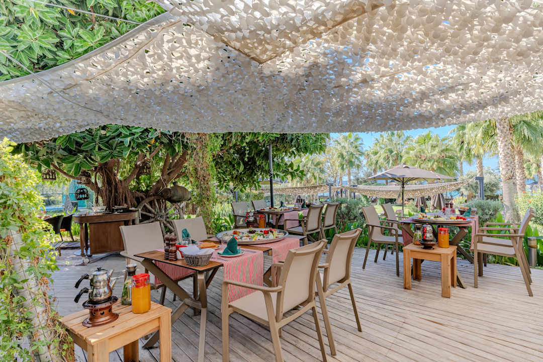 Gastro Justiniano Deluxe Resort