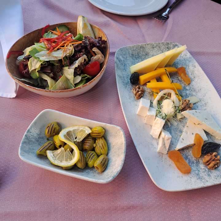 Gastro Saturn Palace Resort Hotel