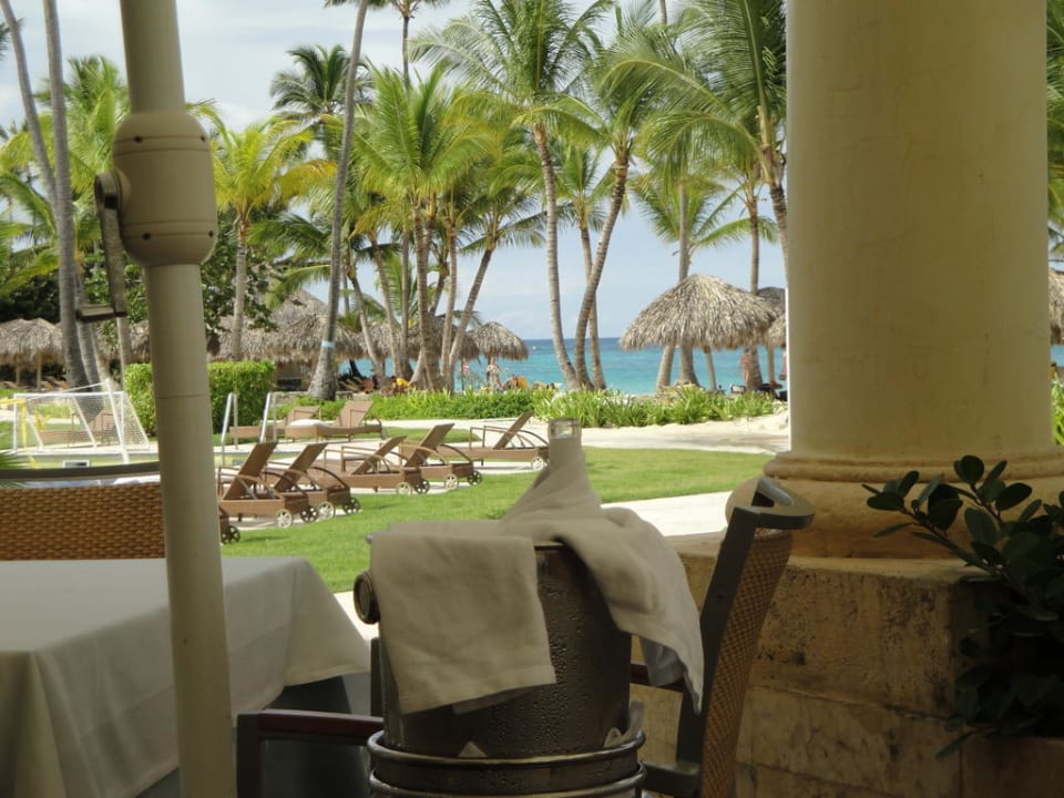 Blick zum Pool/Strand JOIA Bávaro by Iberostar