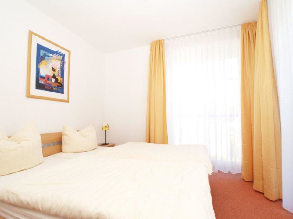 Schlafzimmer Fewo 4 1. OG Ferienhaus Villa Smidt