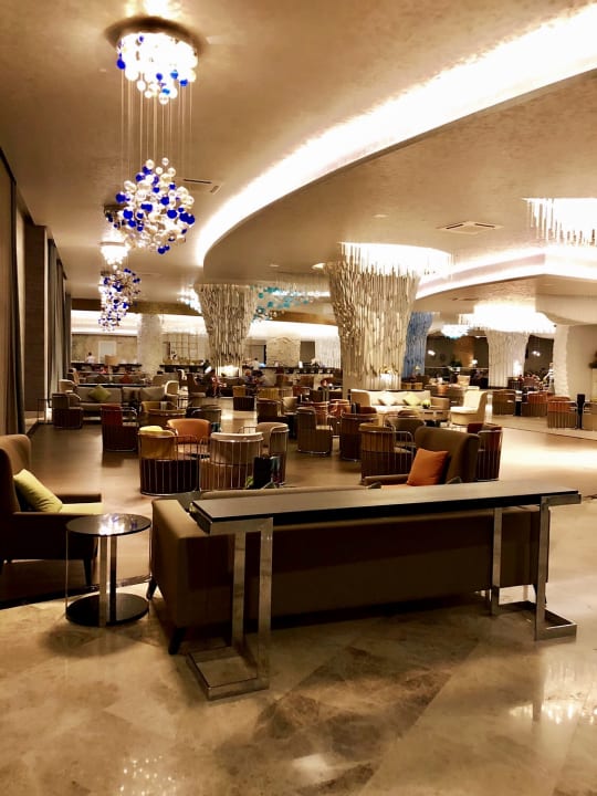 Lobby Royal Seginus