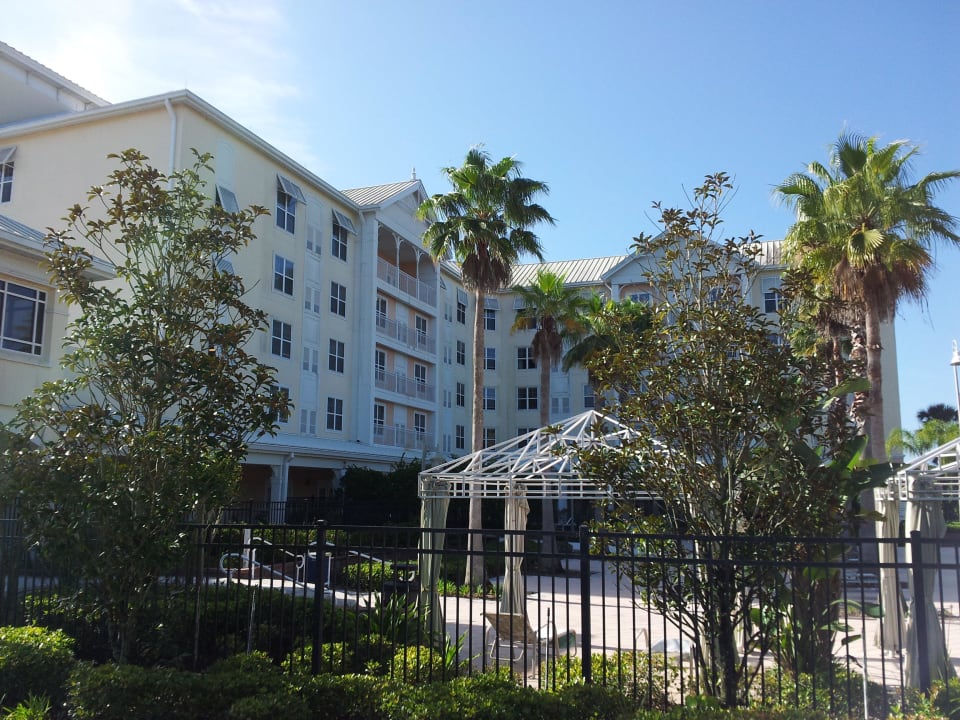 Eingang von Poolseite Hotel Monumental